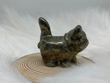 Load image into Gallery viewer, Crystal Cat Carvings
