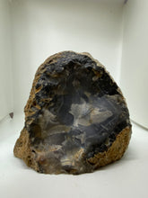 Load image into Gallery viewer, Agate Raw Cut - Puddle Drop
